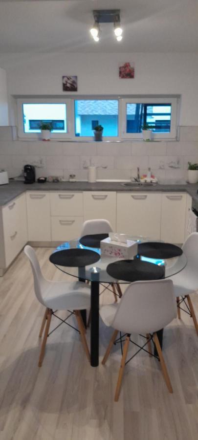 Apartament King Cisnadie Apartman Kültér fotó